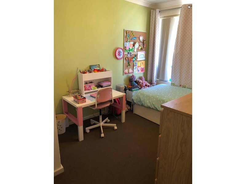 18 Drummore Elbow, Stratton WA 6056