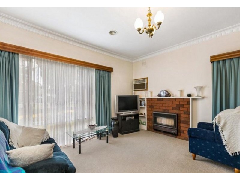 50 Eames Avenue, Brooklyn VIC 3012