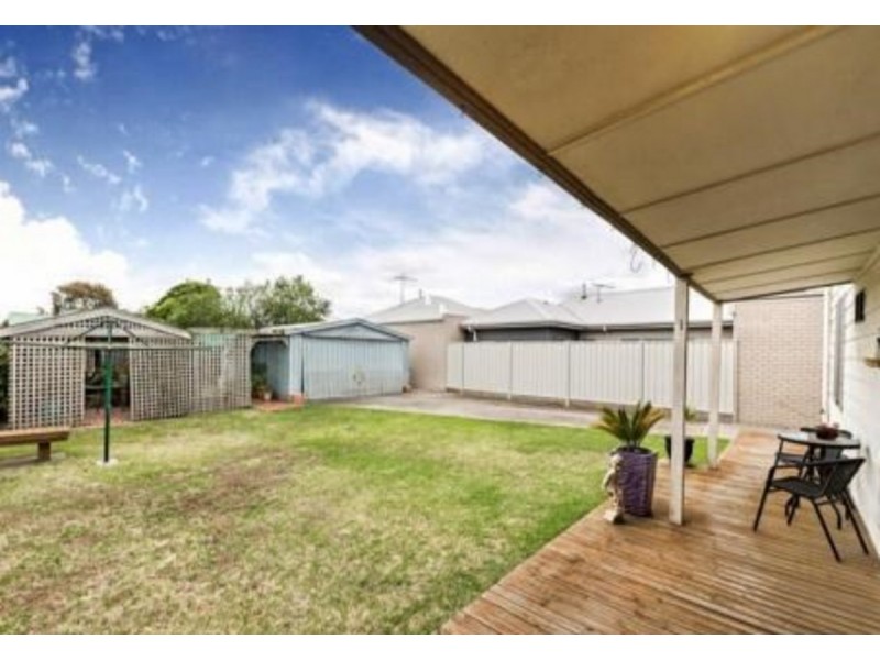 50 Eames Avenue, Brooklyn VIC 3012