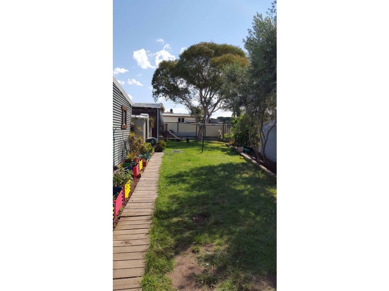 1 Pentland Avenue, Roselands NSW 2196