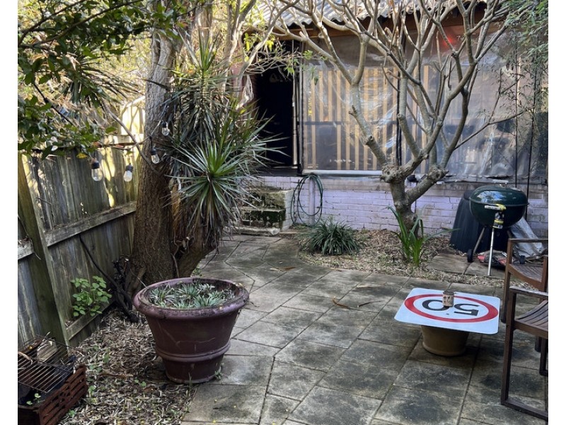 1B Travers Road, Curl Curl NSW 2096