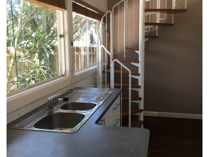 1B Travers Road, Curl Curl NSW 2096