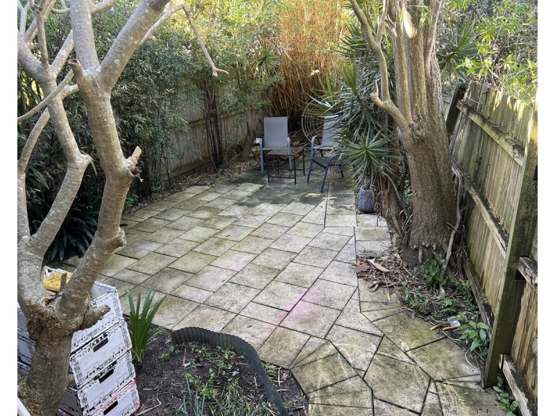 1B Travers Road, Curl Curl NSW 2096