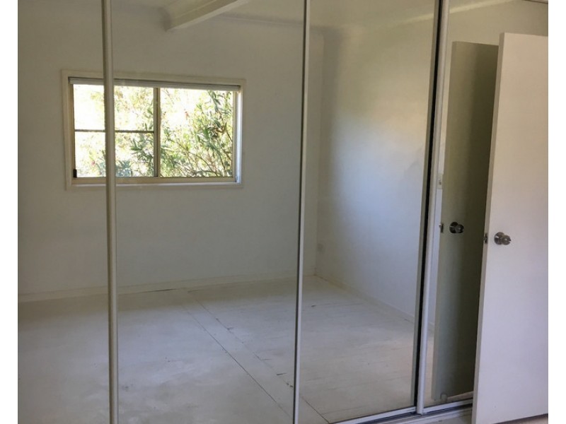 1B Travers Road, Curl Curl NSW 2096