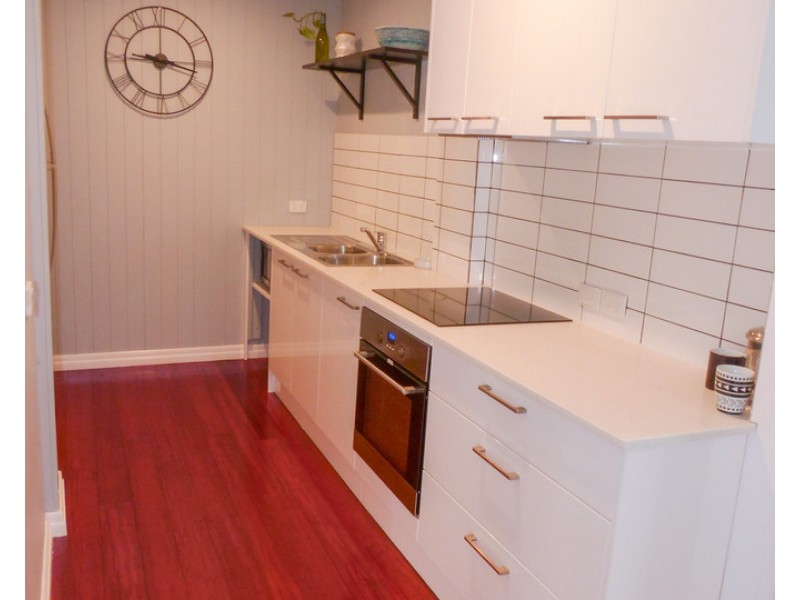 39 Stoneleigh Street, Albion QLD 4010