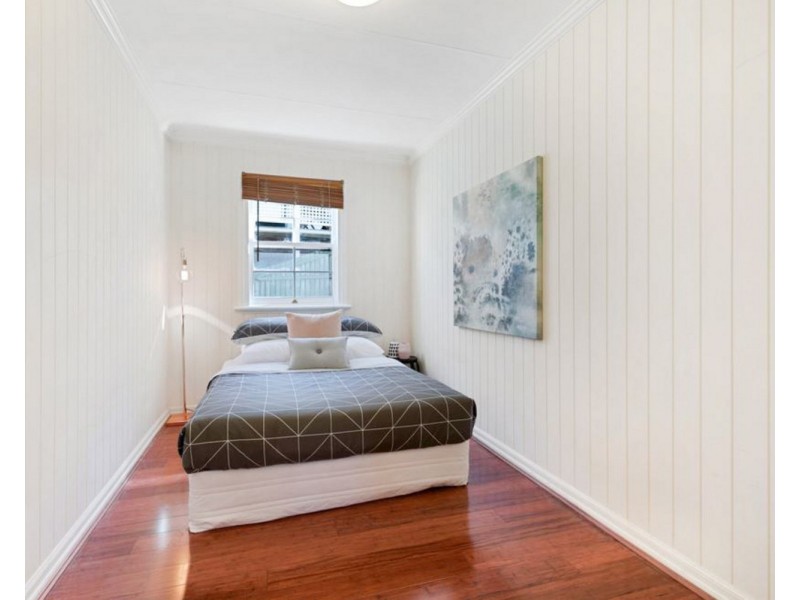 39 Stoneleigh Street, Albion QLD 4010