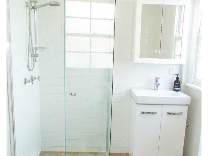 39 Stoneleigh Street, Albion QLD 4010