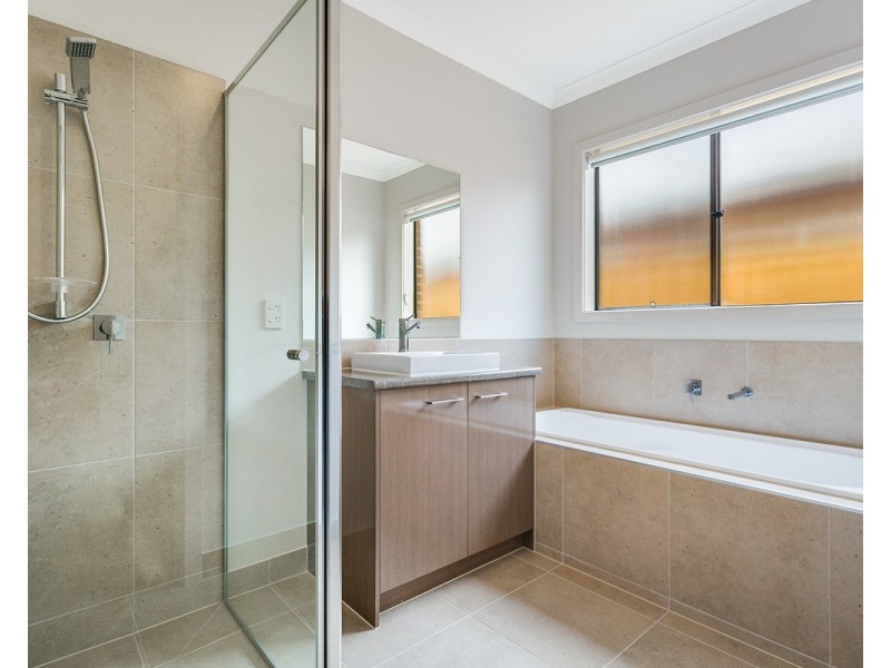 23 Folkestone Road, Werribee VIC 3030