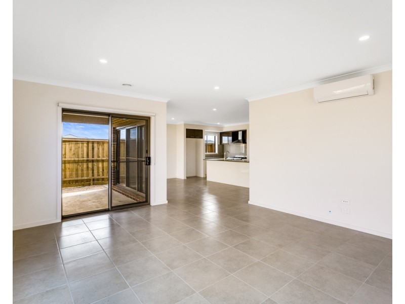 23 Folkestone Road, Werribee VIC 3030