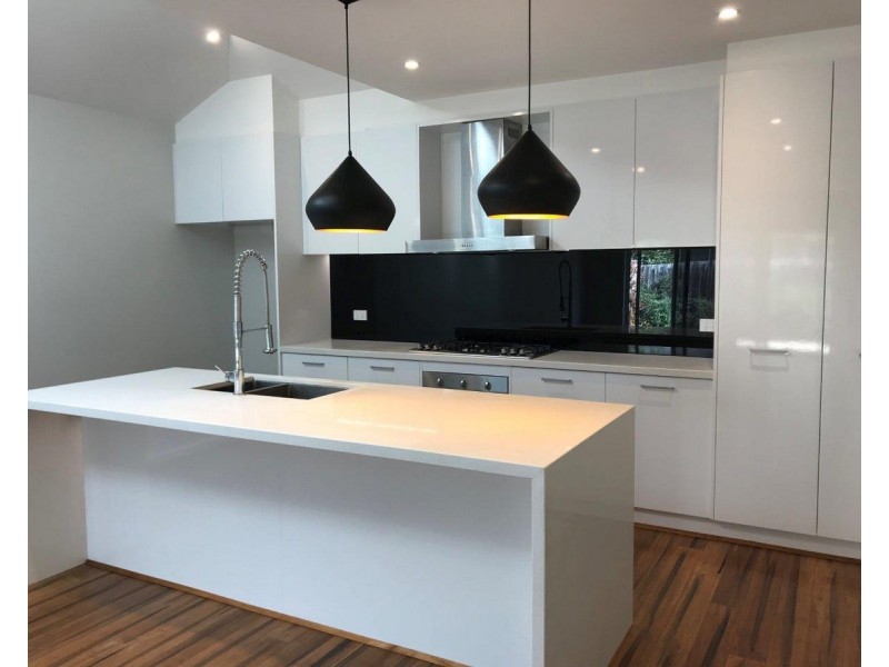 2/13 Beuron Road, Altona North VIC 3025