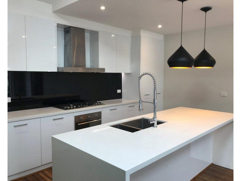 2/13 Beuron Road, Altona North VIC 3025