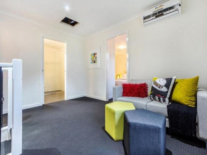 1/22 Tram Road, Doncaster VIC 3108