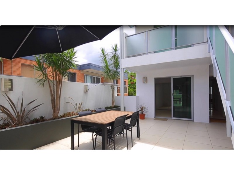 201/28 Dengate Lane, St Lucia QLD 4067