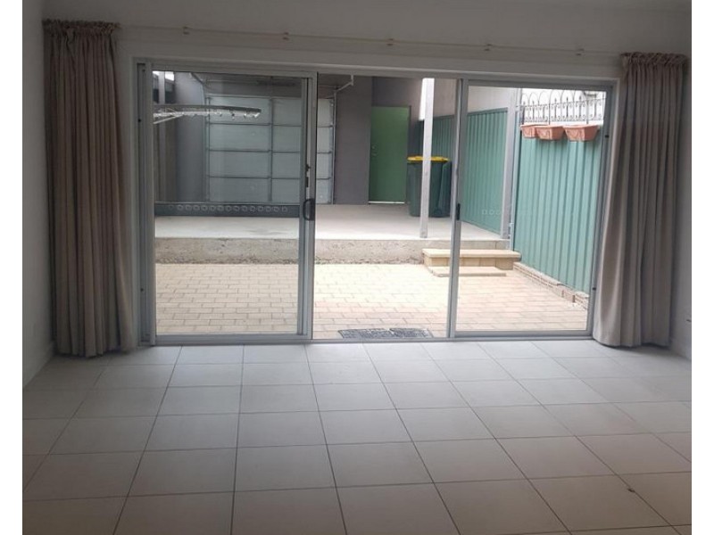 33 Templeton Street, Mawson Lakes SA 5095