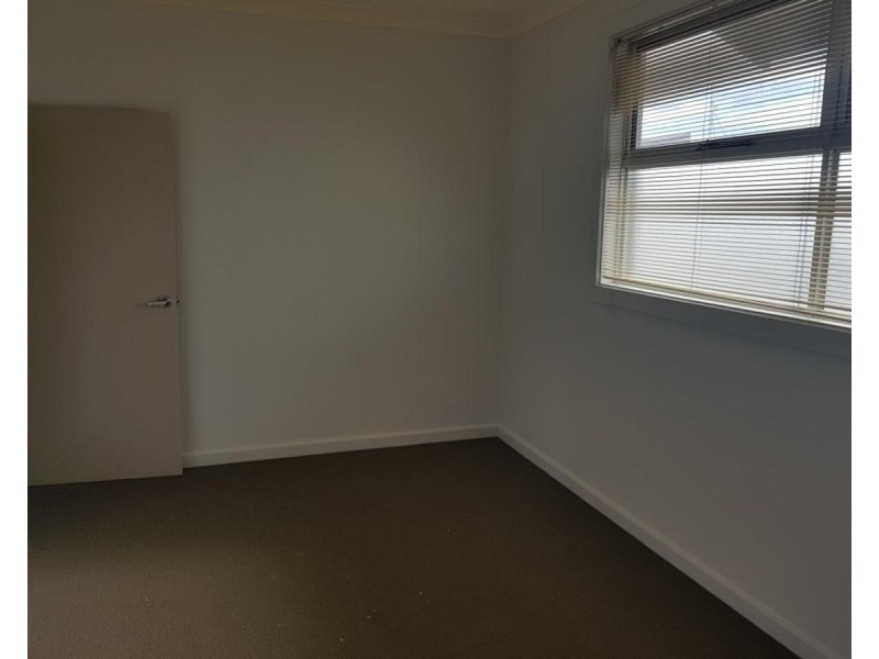 33 Templeton Street, Mawson Lakes SA 5095