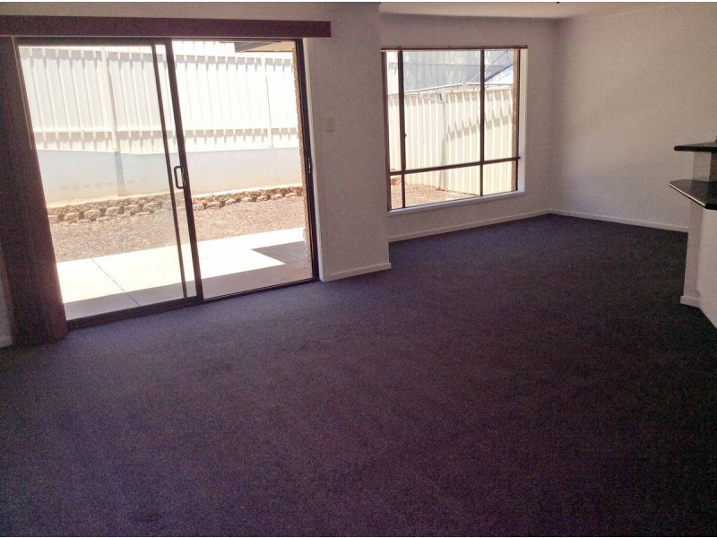 17 Sunset Circuit, Walkley Heights SA 5098