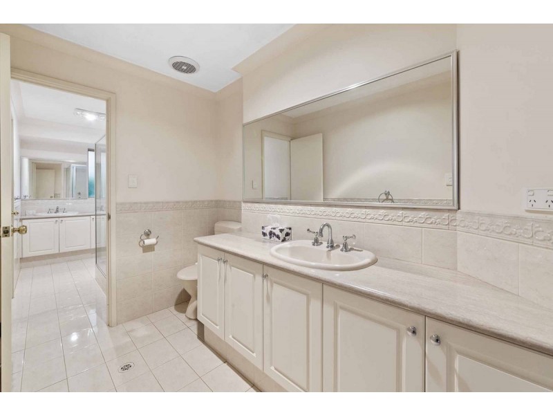 9 Lourens Dale, Winthrop WA 6150