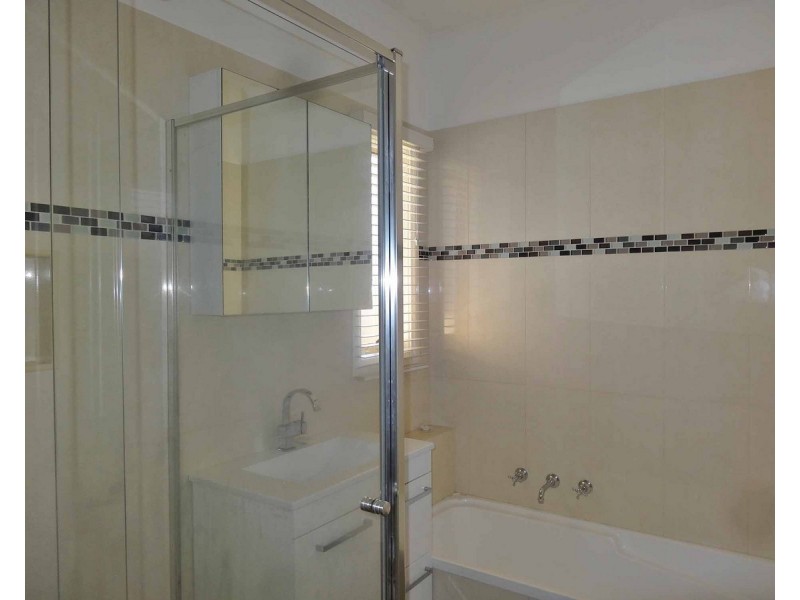 1/59 Purinuan Road, Reservoir VIC 3073