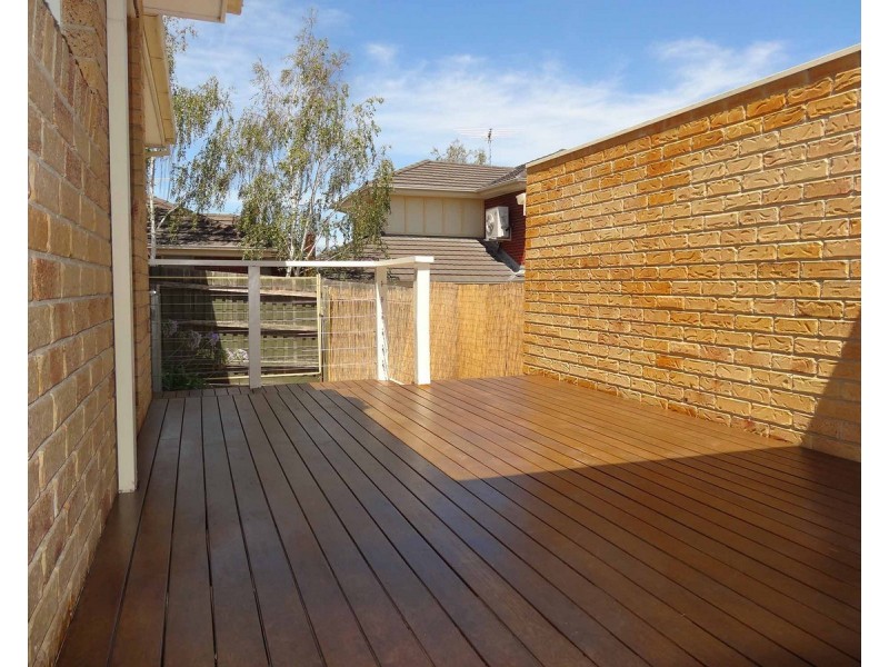 1/59 Purinuan Road, Reservoir VIC 3073
