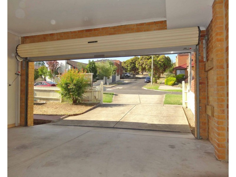 1/59 Purinuan Road, Reservoir VIC 3073