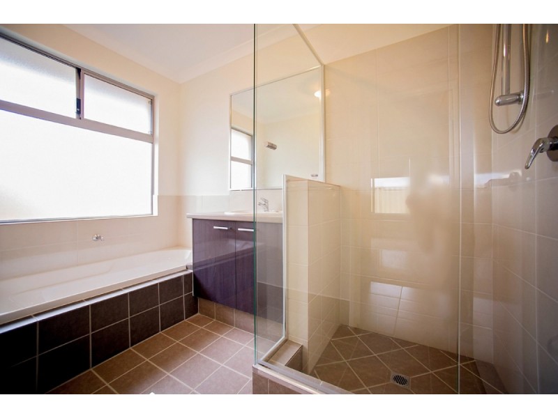 35 Castlereagh Vista, Millbridge WA 6232