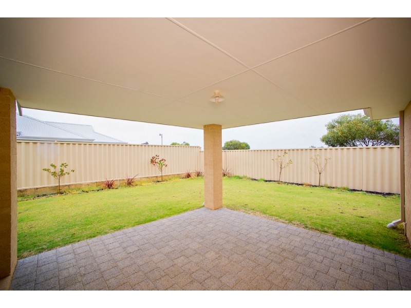 35 Castlereagh Vista, Millbridge WA 6232