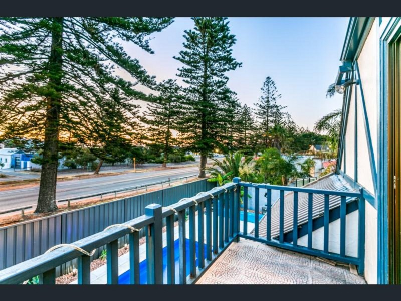 1 Sir Ross Smith Avenue, North Haven SA 5018