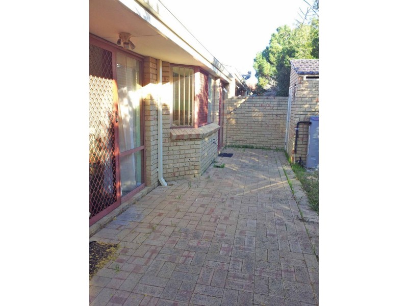 12A Green Court, Kardinya WA 6163