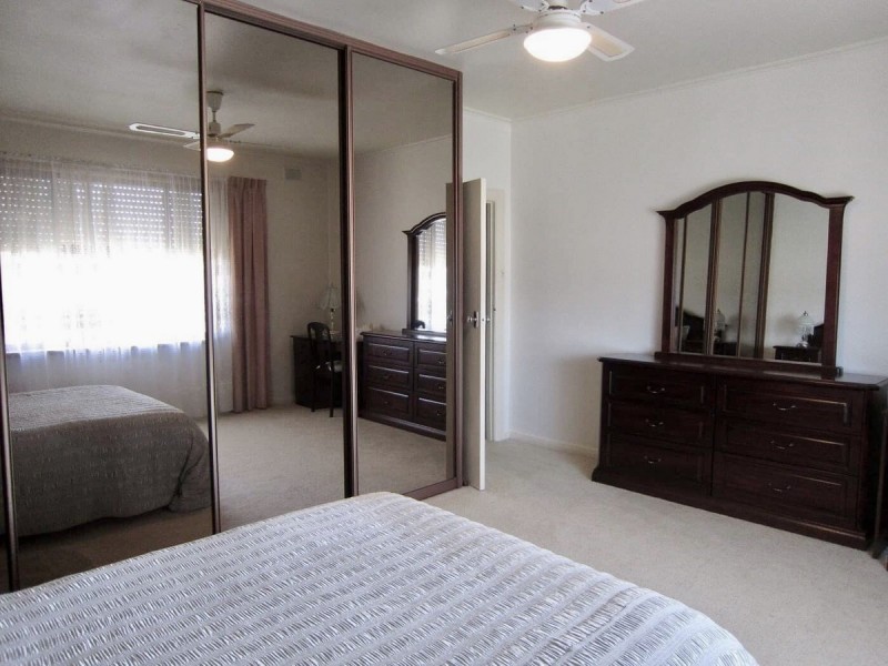 17 Finchley Street, Clovelly Park SA 5042