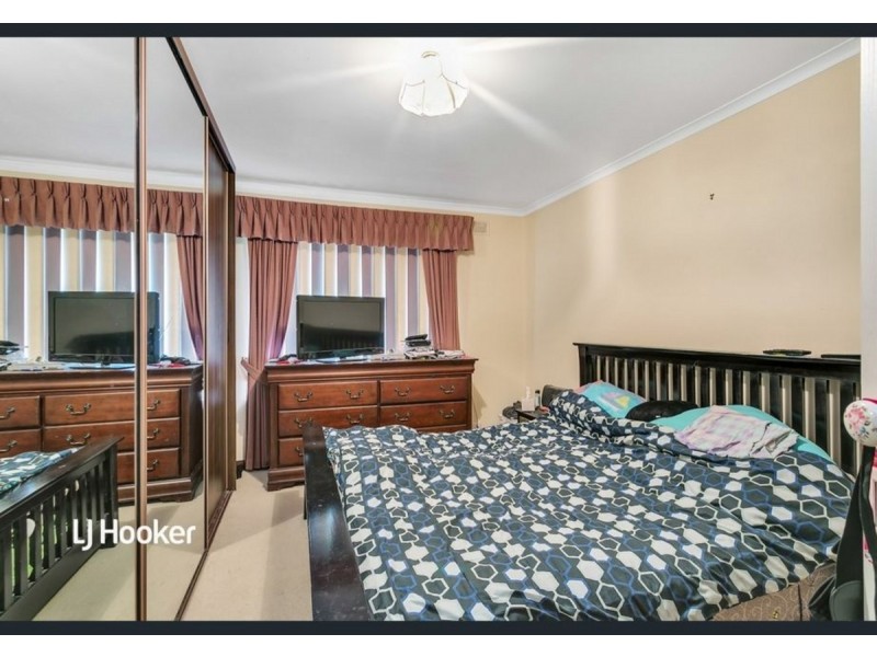 4 Gage Court, Para Vista SA 5093