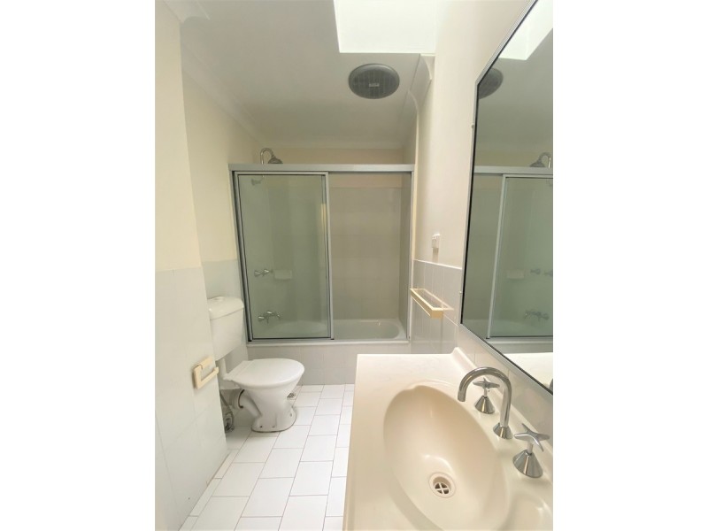 2/36 Duke Street, Ascot QLD 4007