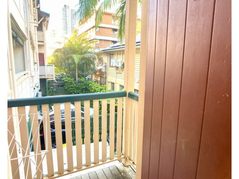 2/45 Phillips Street, Spring Hill QLD 4000