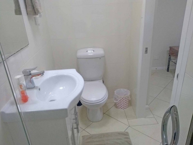 30/31 Cochrane Street, Mooroobool QLD 4870