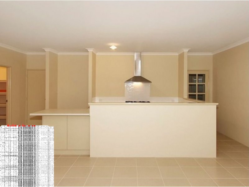 15 Neilson Street, Hammond Park WA 6164