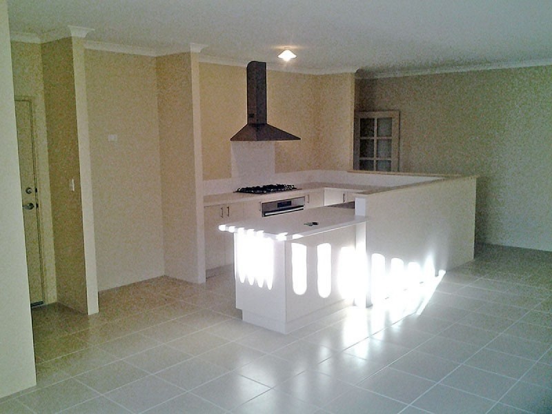 15 Neilson Street, Hammond Park WA 6164