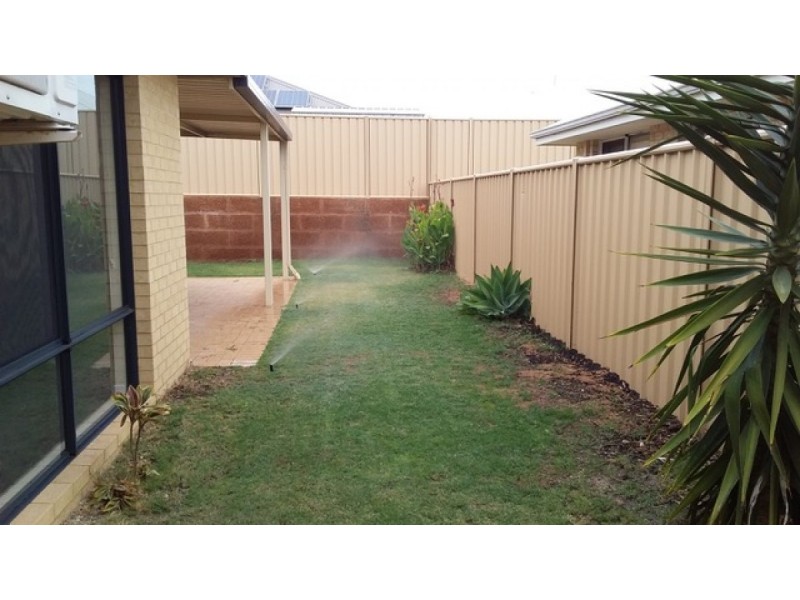 15 Neilson Street, Hammond Park WA 6164