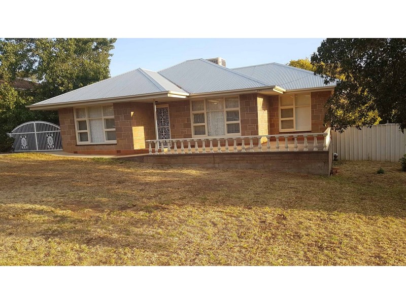 4 Attridge Road, Morphett Vale SA 5162