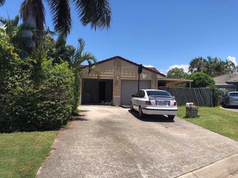 2/4 Felicia Court, Burleigh Waters QLD 4220