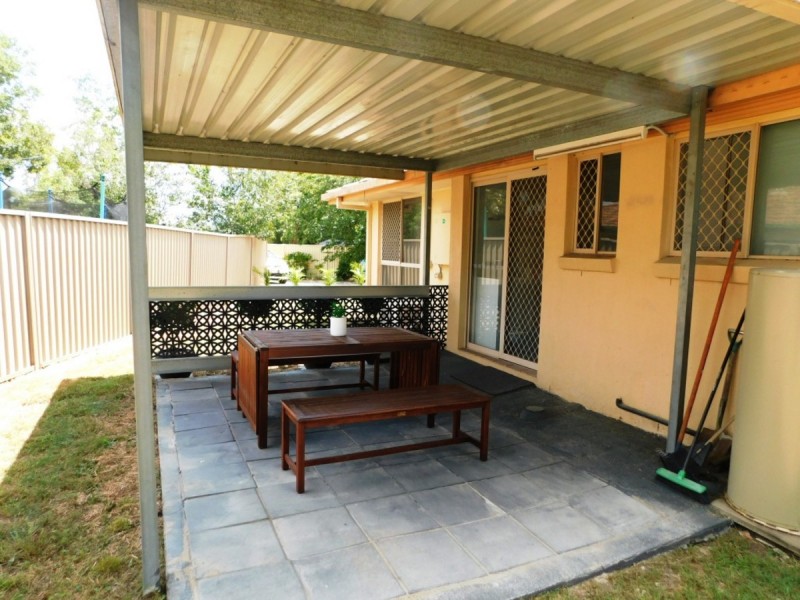 2/40 Cambridge Street, Silkstone QLD 4304