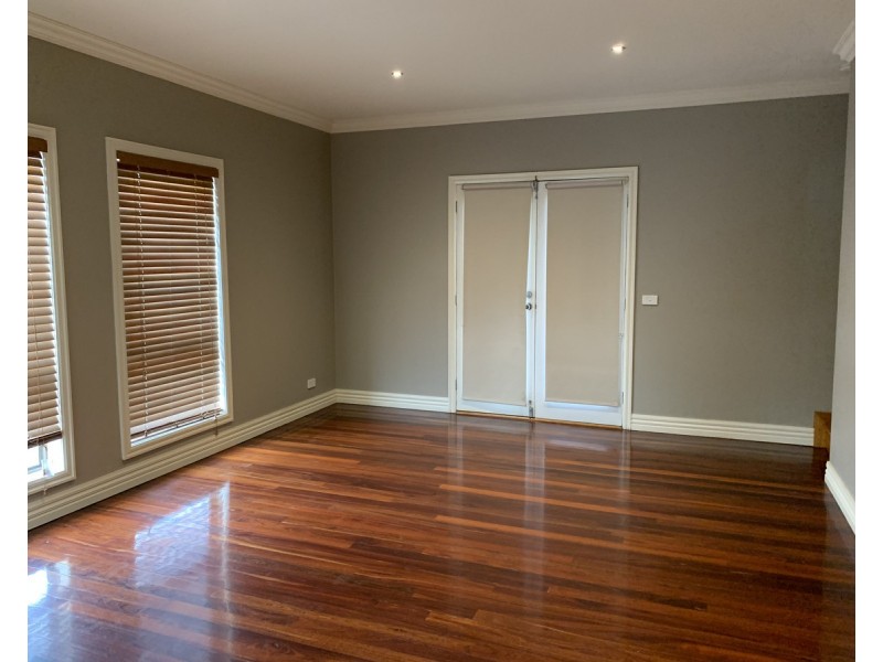 A/1 Wood Street, Deer Park VIC 3023