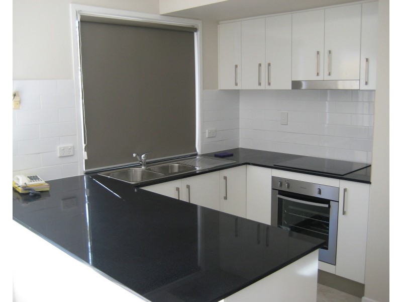 81/300 Cottesloe Drive, Mermaid Waters QLD 4218