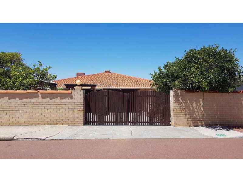 120 River Way, Salter Point WA 6152