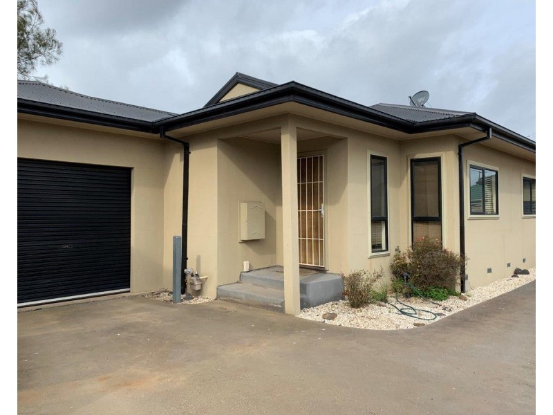 2/29 Baird Street, Maidstone VIC 3012