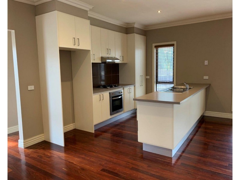 2/29 Baird Street, Maidstone VIC 3012