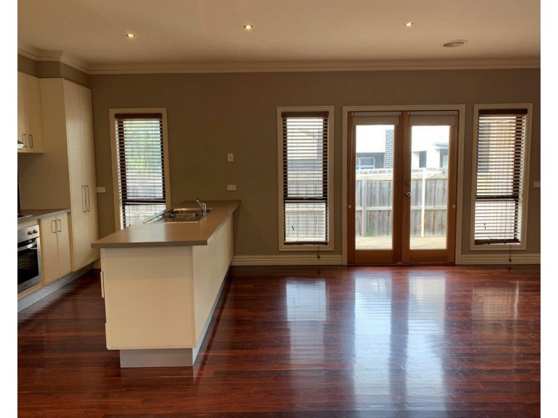 2/29 Baird Street, Maidstone VIC 3012