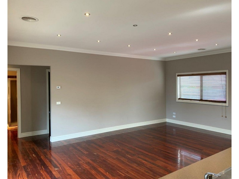 2/29 Baird Street, Maidstone VIC 3012