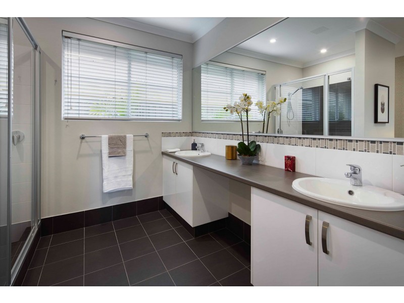 10 Windermere Boulevard, Aveley WA 6069