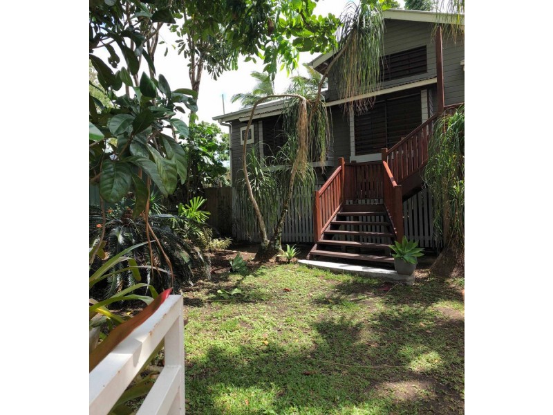 26 Cairns Street, Cairns North QLD 4870