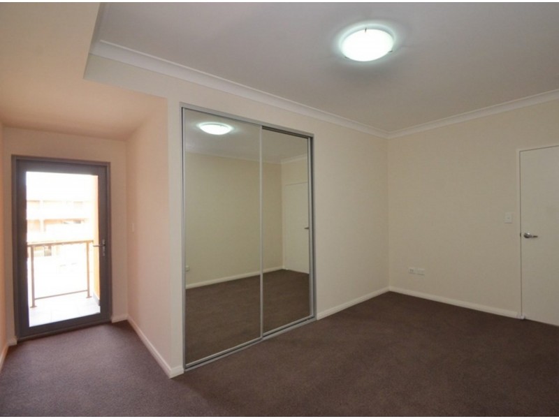 15/48-52 Warby Street, Campbelltown NSW 2560