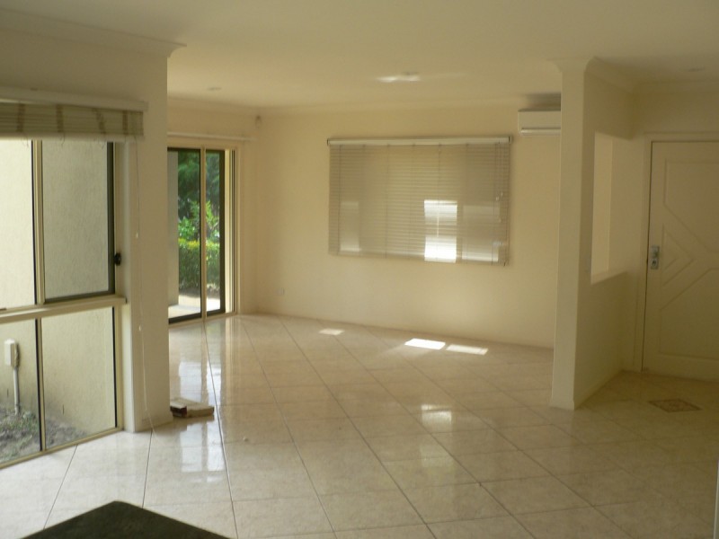 2/109 Laguna Avenue, Palm Beach QLD 4221